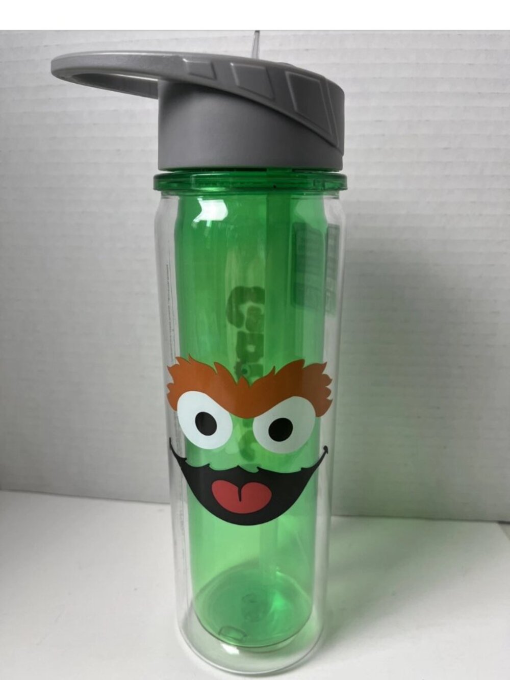 Sesame Street Oscar the Grouch 18 Oz Water Bottle Built-In Straw New
